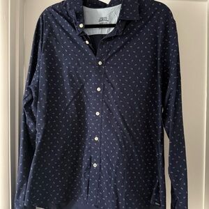 Izod Men's Dark Blue Patterned Button Down Shirt